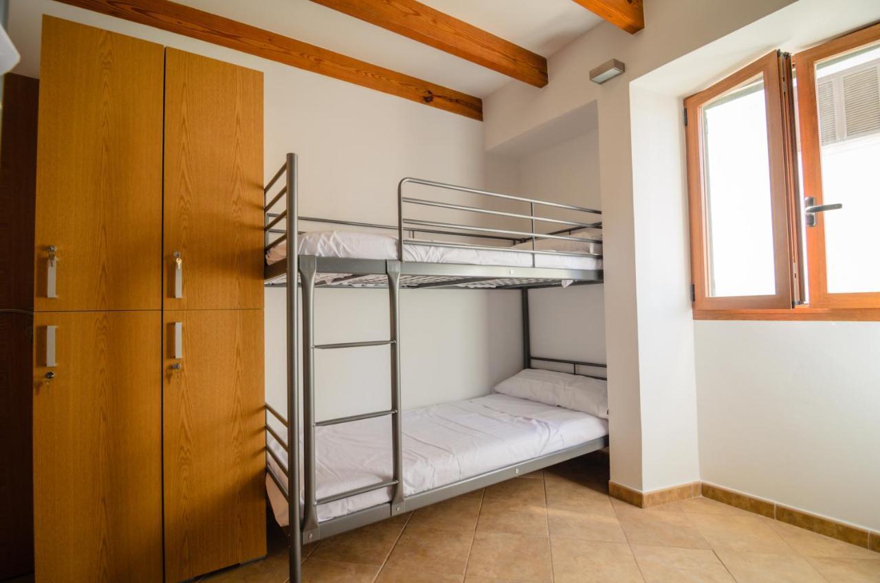 Embat - Hostel 蒙图伊里 外观 照片